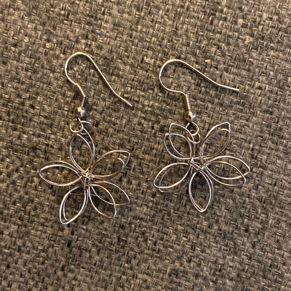 Silver tone flower earrings